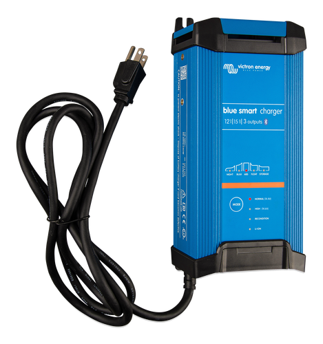 Blue Smart IP22 Charger 12/15(1) 230V CEE 7/7  (BPC121542002)