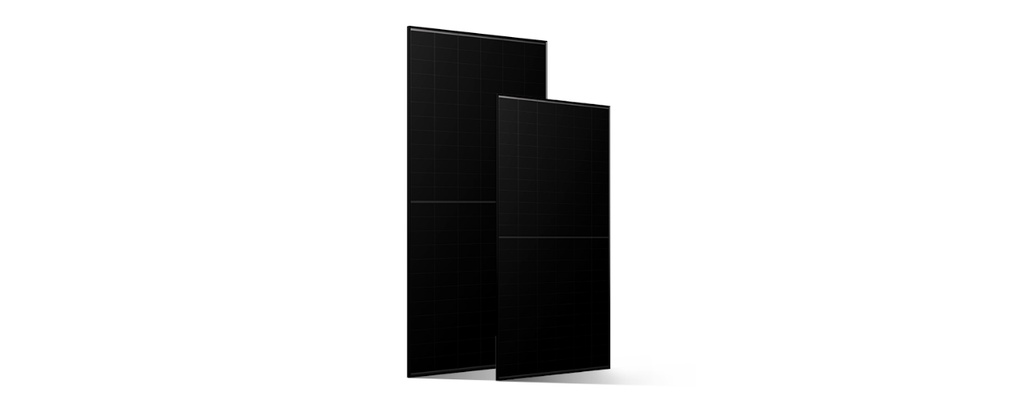 Panel solar AIKO de alta eficiencia de 445Wp; Tipo-N ABC, 108 células-M10, Célula partida, Eficiencia máxima 23,6%, Full Black, Aluminio anodizado negro, 15 años de garantía.
